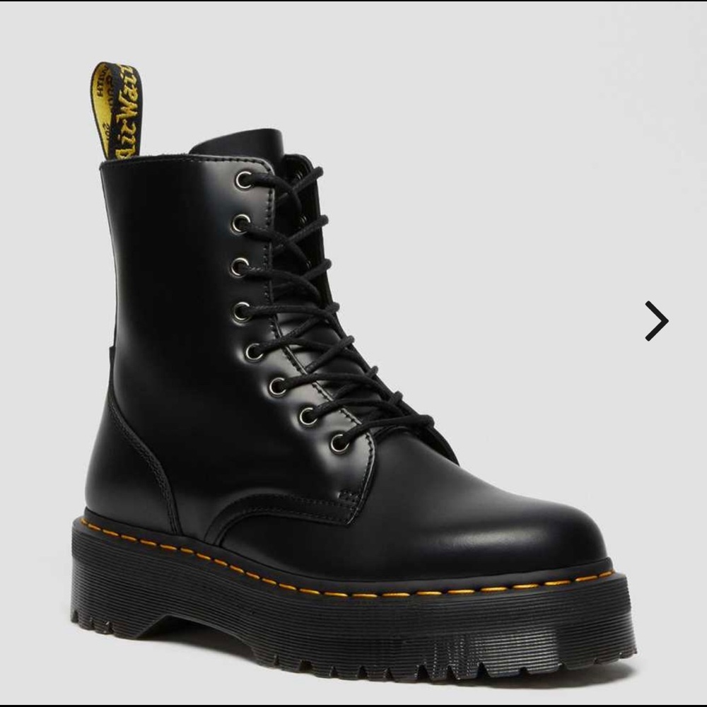 Dr Martens Jadon boots